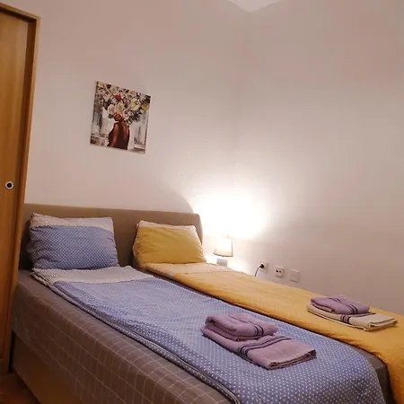 Dalia & * Mostar
