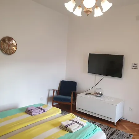 Apartment Dalia &